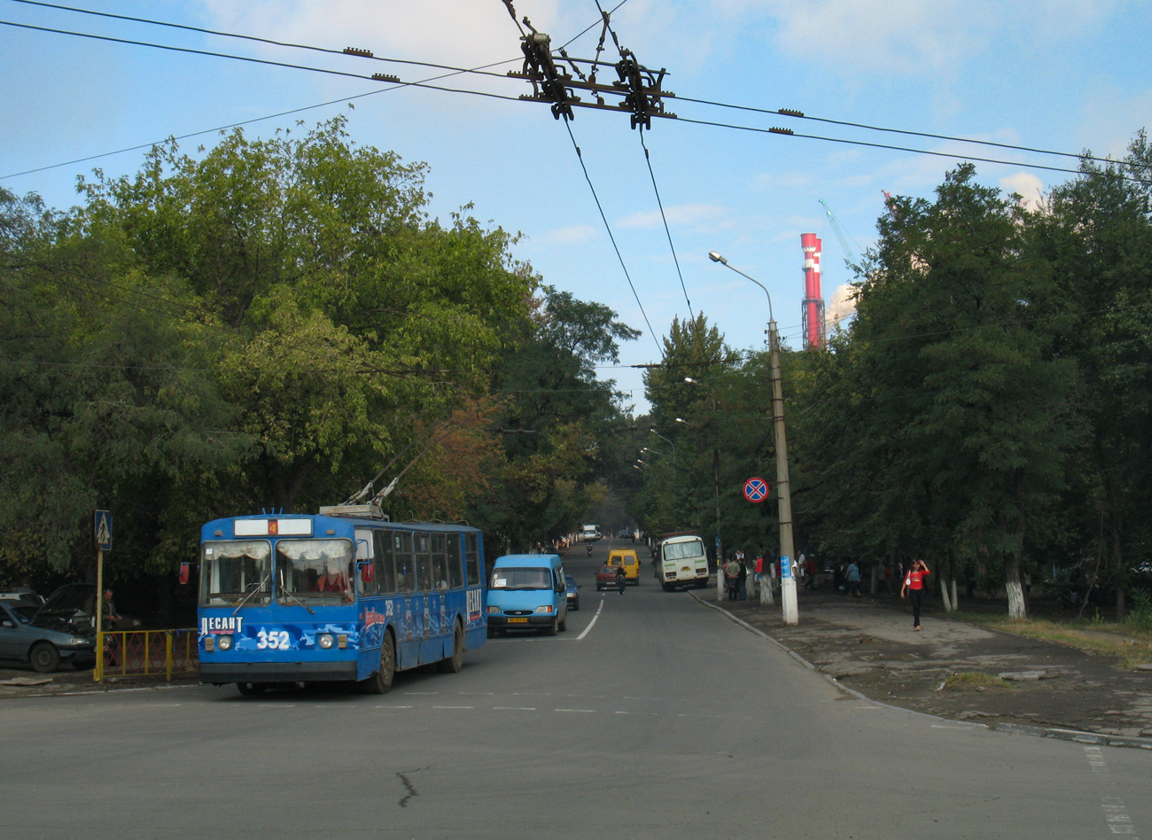 Алчевск, ЗиУ-682В-012 [В0А] № 352