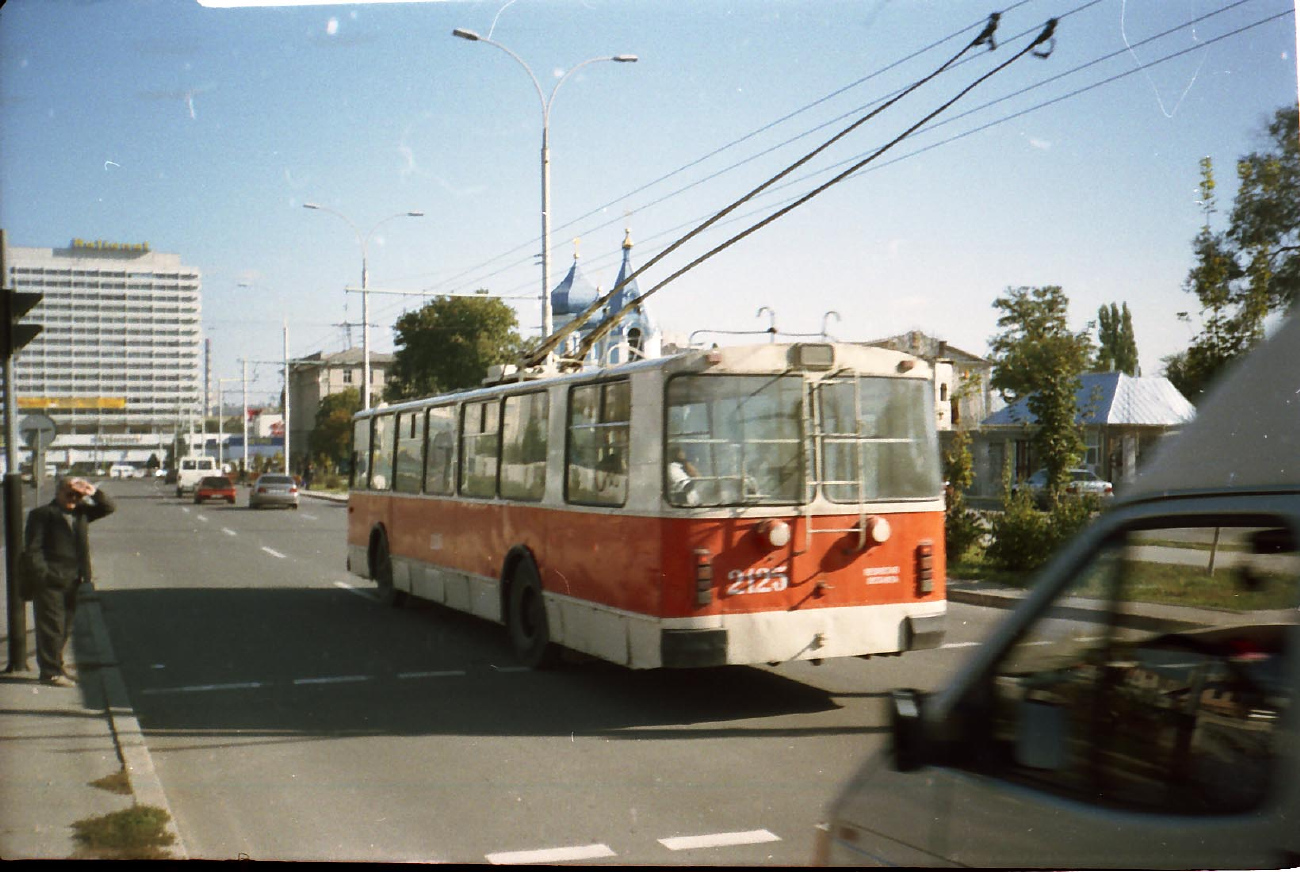 Кишинёв, ЗиУ-682Г [Г00] № 2125