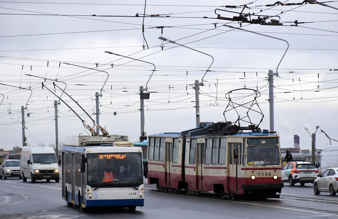 Санкт-Петербург, Тролза-5265.00 «Мегаполис» № 2508; Санкт-Петербург, ЛВС-86К № 7046