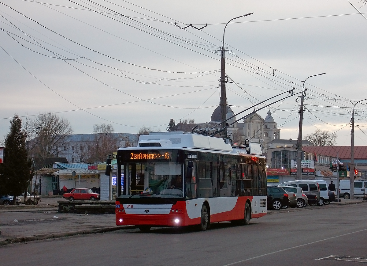 Луцк, Богдан Т70117 № 019