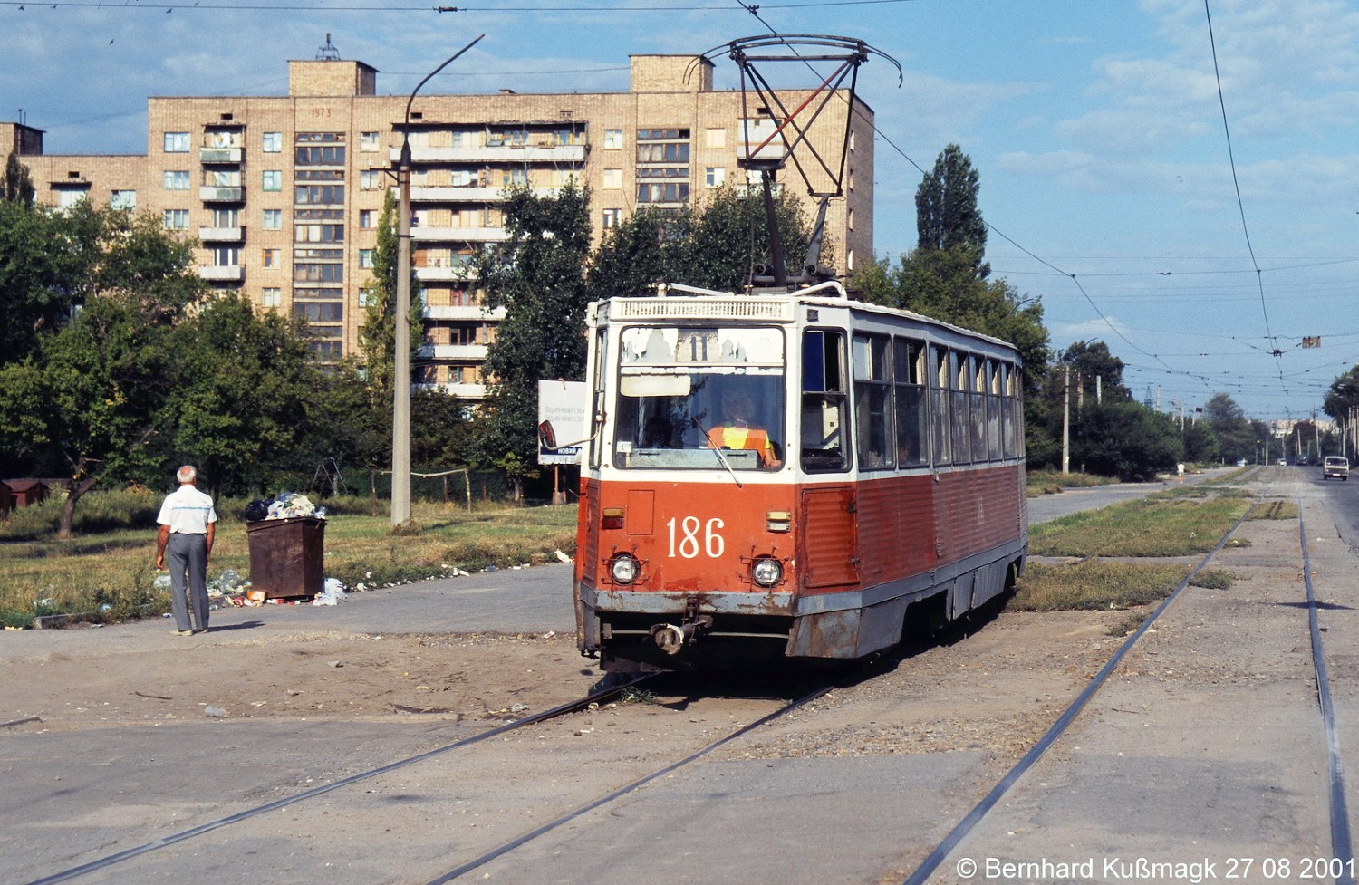 Луганск, 71-605 (КТМ-5М3) № 186