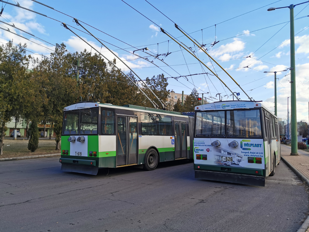 Szeged, Škoda 15Tr03/6 č. T-619; Szeged, Škoda 15Tr07/6 č. T-626