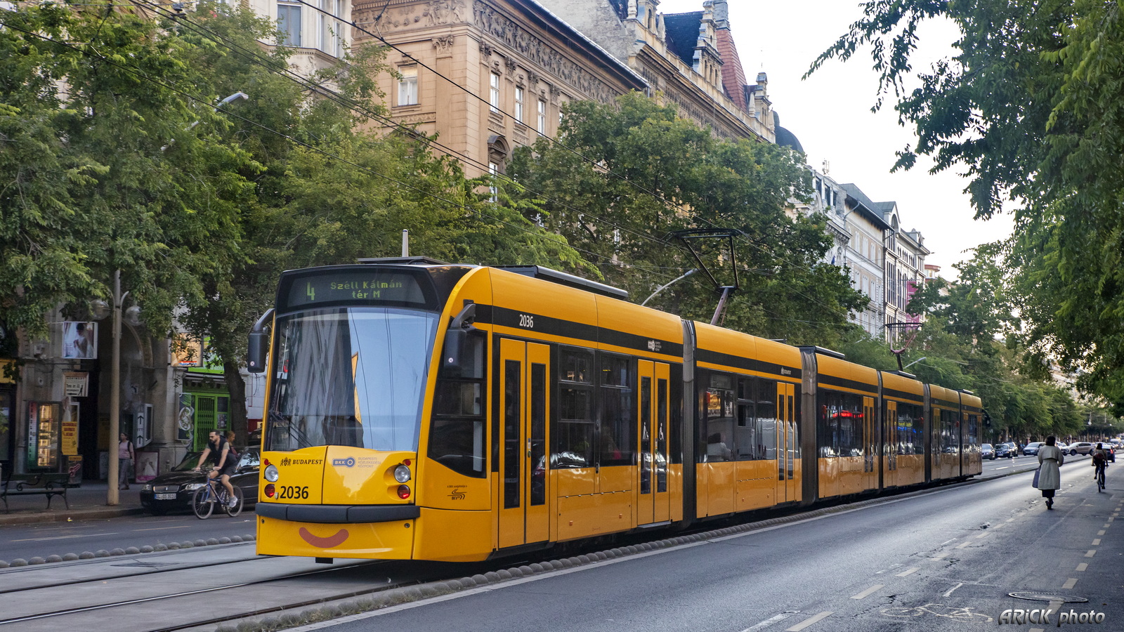 Будапешт, Siemens Combino Supra NF12B № 2036