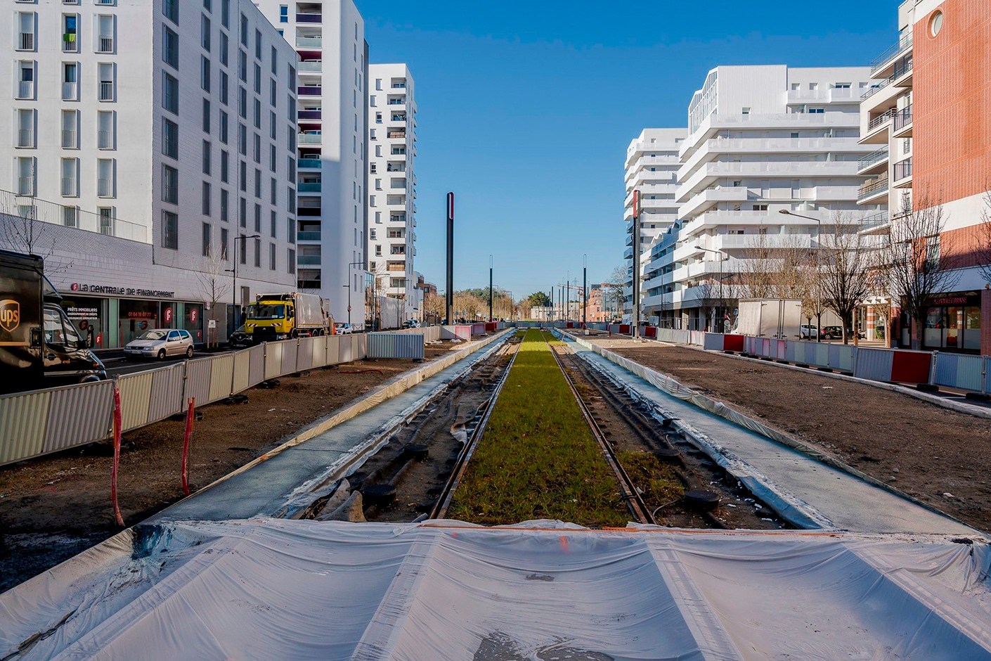 Париж -  Версаль -  Ивелин — Строительство новых трамвайных линий; Париж -  Версаль -  Ивелин — Трамвайная линия Т12 Париж -  Версаль -  Ивелин — Строительство новых трамвайных линий; Париж -  Версаль -  Ивелин — Трамвайная линия Т12
