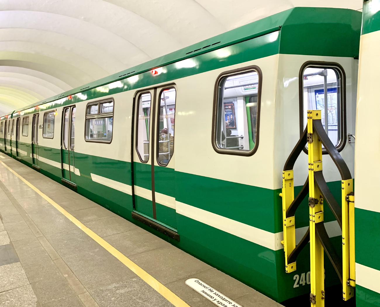 Санкт-Петербург, 81-724.3 № 24063