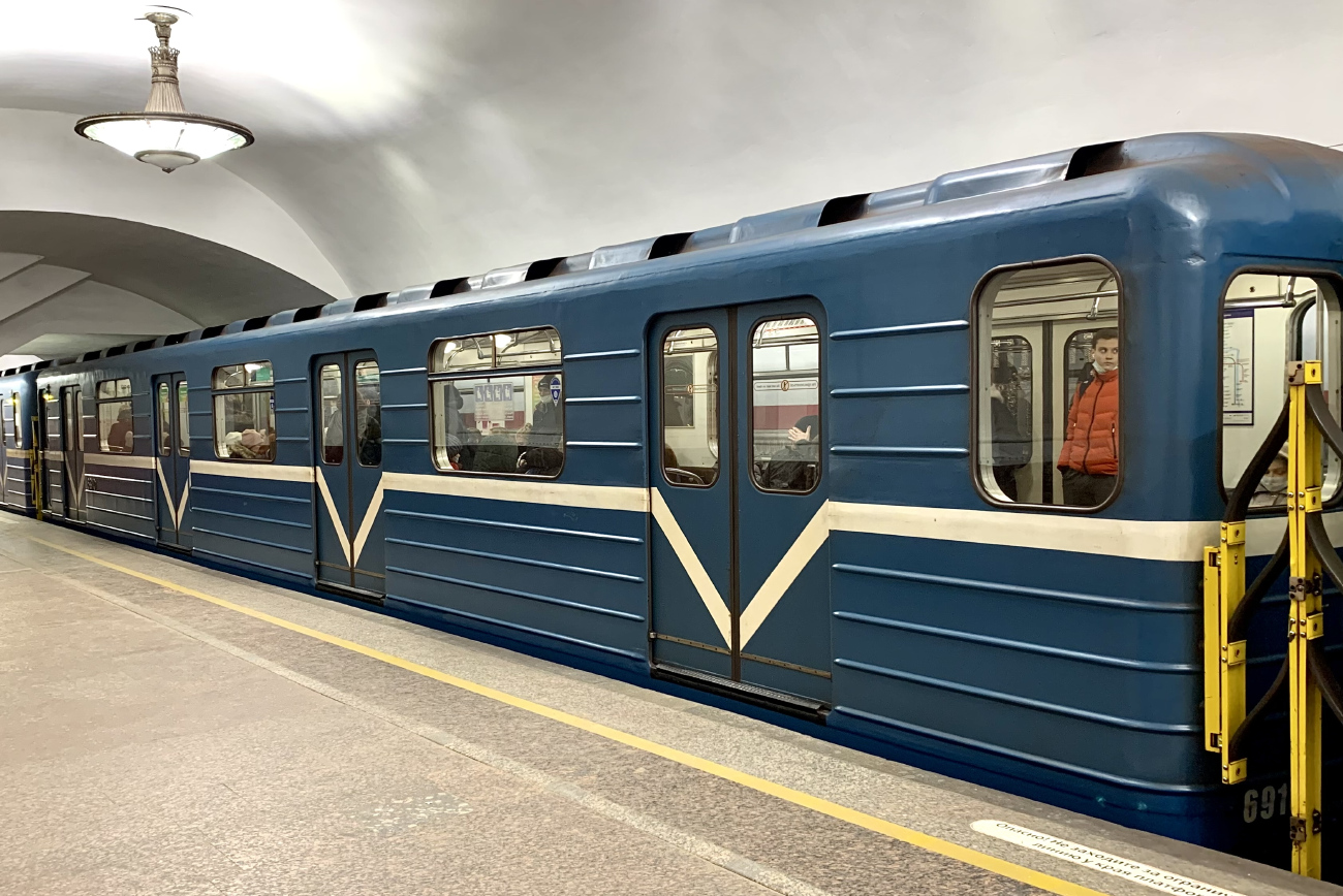 Санкт-Петербург, Ем-501 № 6910