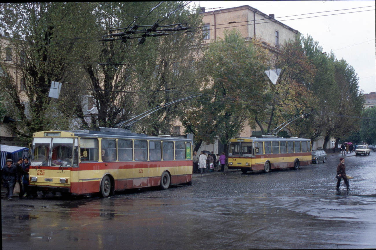 Львов, Škoda 14Tr02/6 № 525; Львов, Škoda 14Tr02/6 № 511