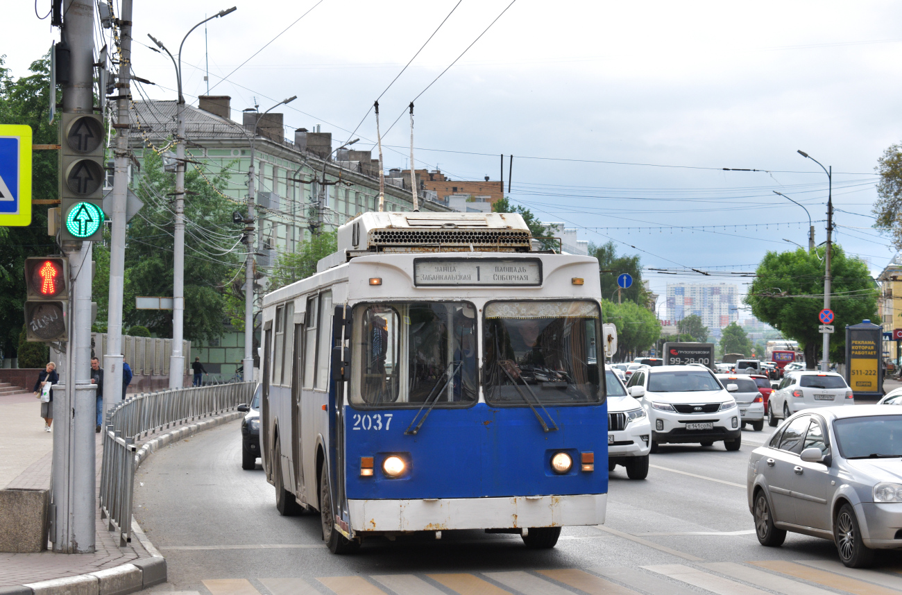 Рязань, ЗиУ-682ГМ1 (с широкой передней дверью) № 2037