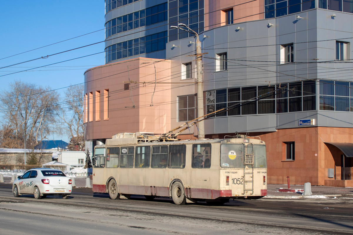 Челябинск, ЗиУ-682Г [Г00] № 1052