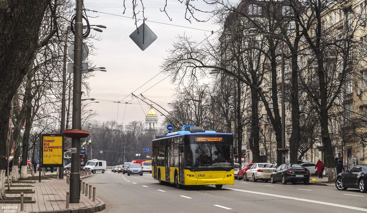 Киев, ЛАЗ E183D1 № 1919