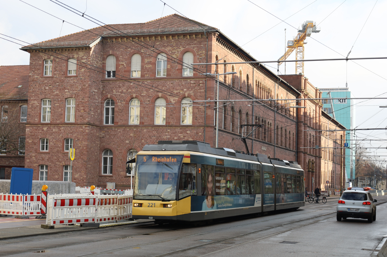 Карлсруэ, Duewag GT6-70DN № 221