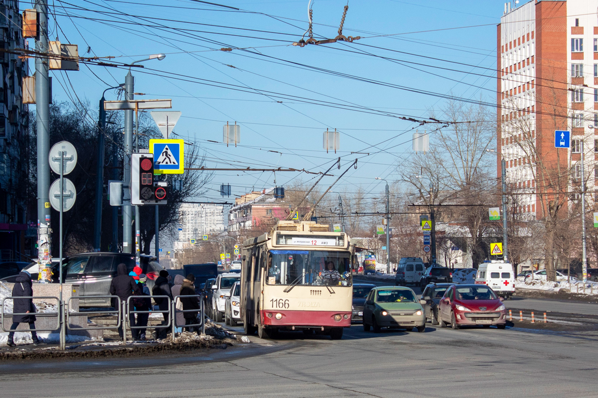 Челябинск, ЗиУ-682Г-016.02 № 1166