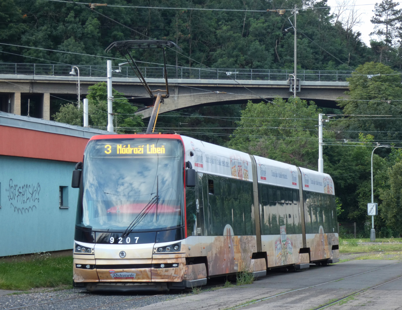 Prága, Škoda 15T1A ForCity Alfa Praha — 9207