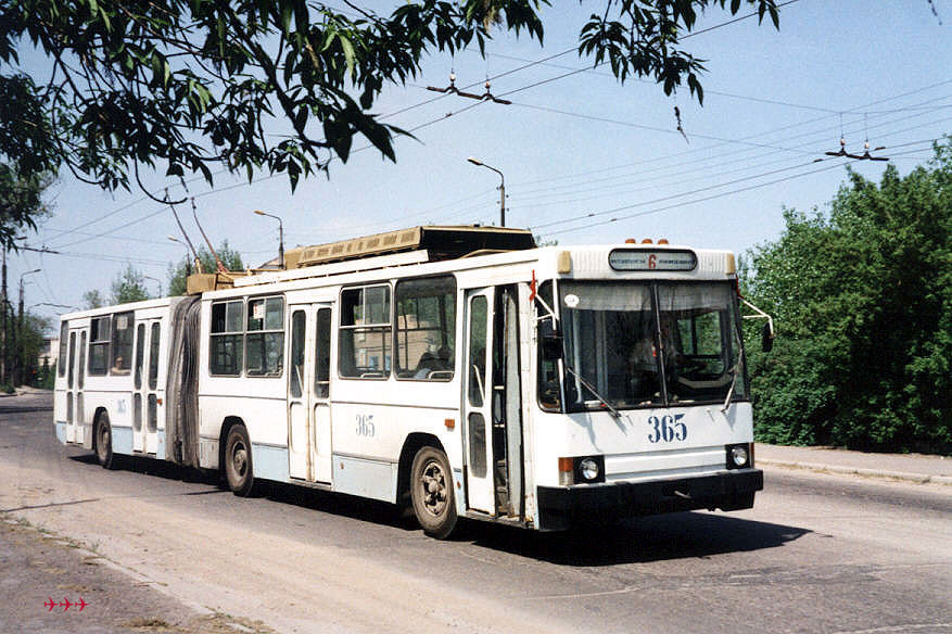 Alčevsk, YMZ T1 č. 365
