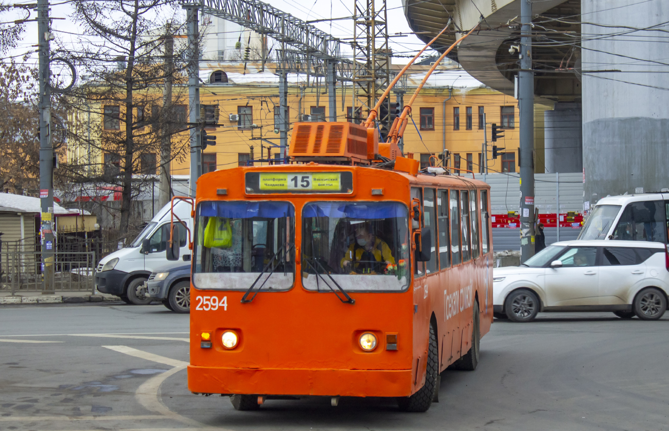 Нижний Новгород, Нижтролл (ЗиУ-682Г) № 2594