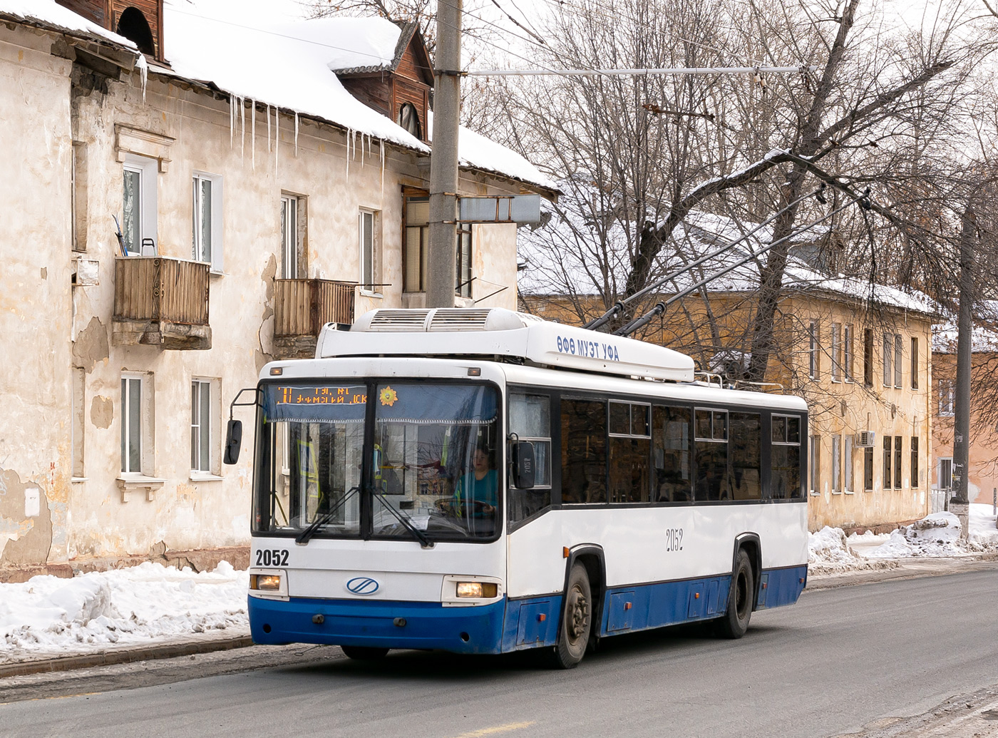 Уфа, БТЗ-52767 № 2052