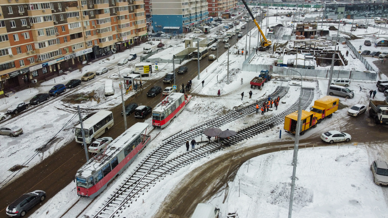 Краснодар, 71-605 (КТМ-5М3) № СВ-1; Краснодар, 71-605 (КТМ-5М3) № ГМ-20; Краснодар — Строительство трамвайной линии по Московской улице