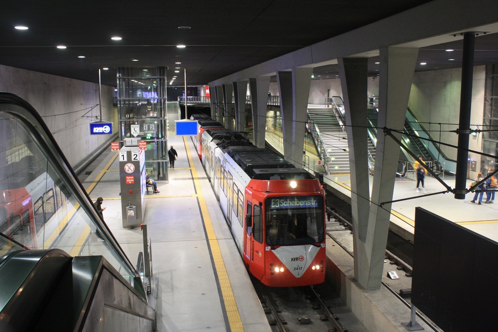 Cologne, Duewag B100S č. 2417