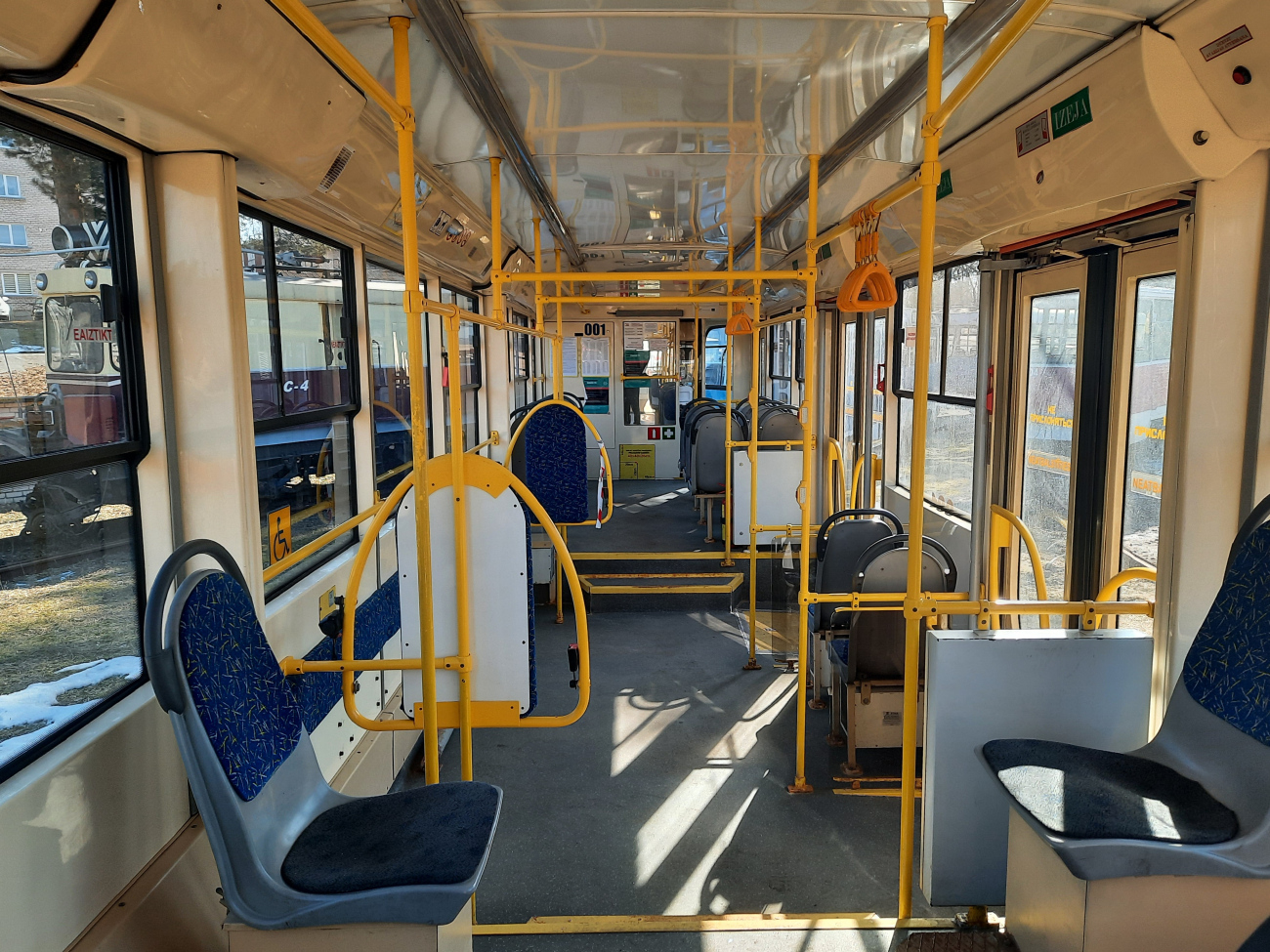 Даугавпилс, 71-623-02 № 001