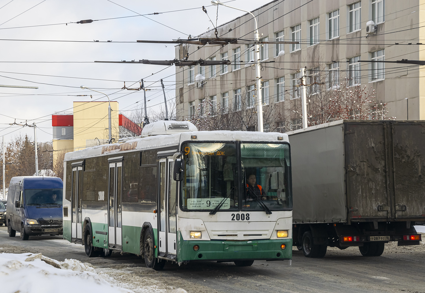 Уфа, НефАЗ-БТЗ 52765А № 2008