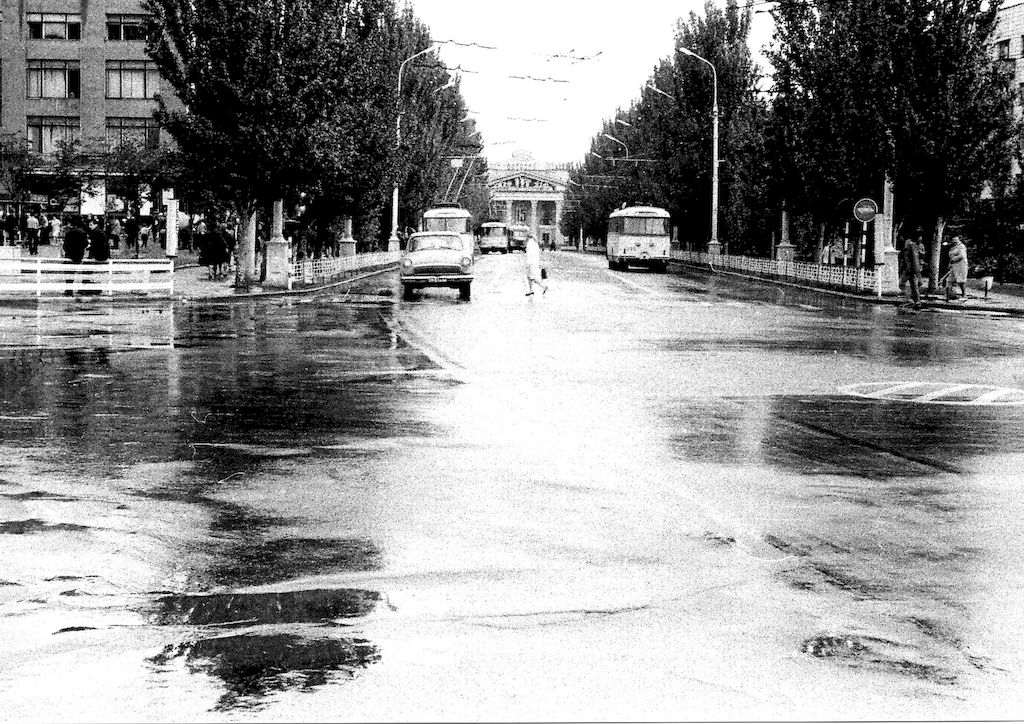 Mariupol, Škoda 9Tr # 184; Mariupol — Historical photos