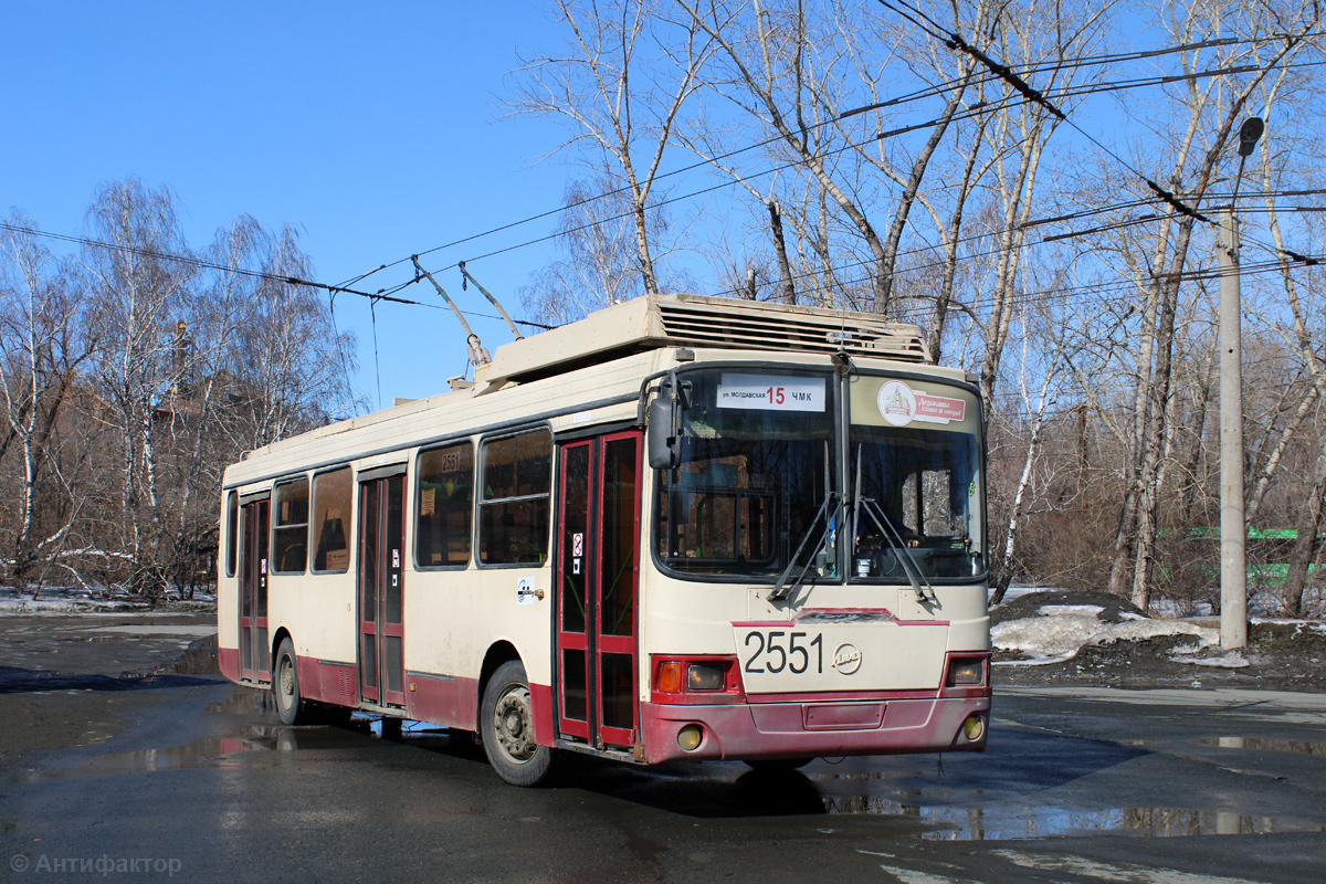 Челябинск, ЛиАЗ-5280 (ВЗТМ) № 2551