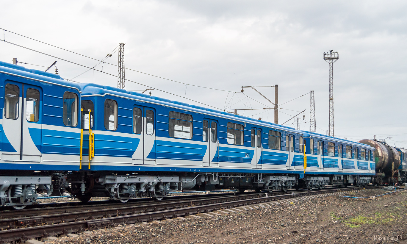 Самара, 81-717 (ЛВЗ) № 8794; Самара — Транспортировка вагонов метро по ж/д
