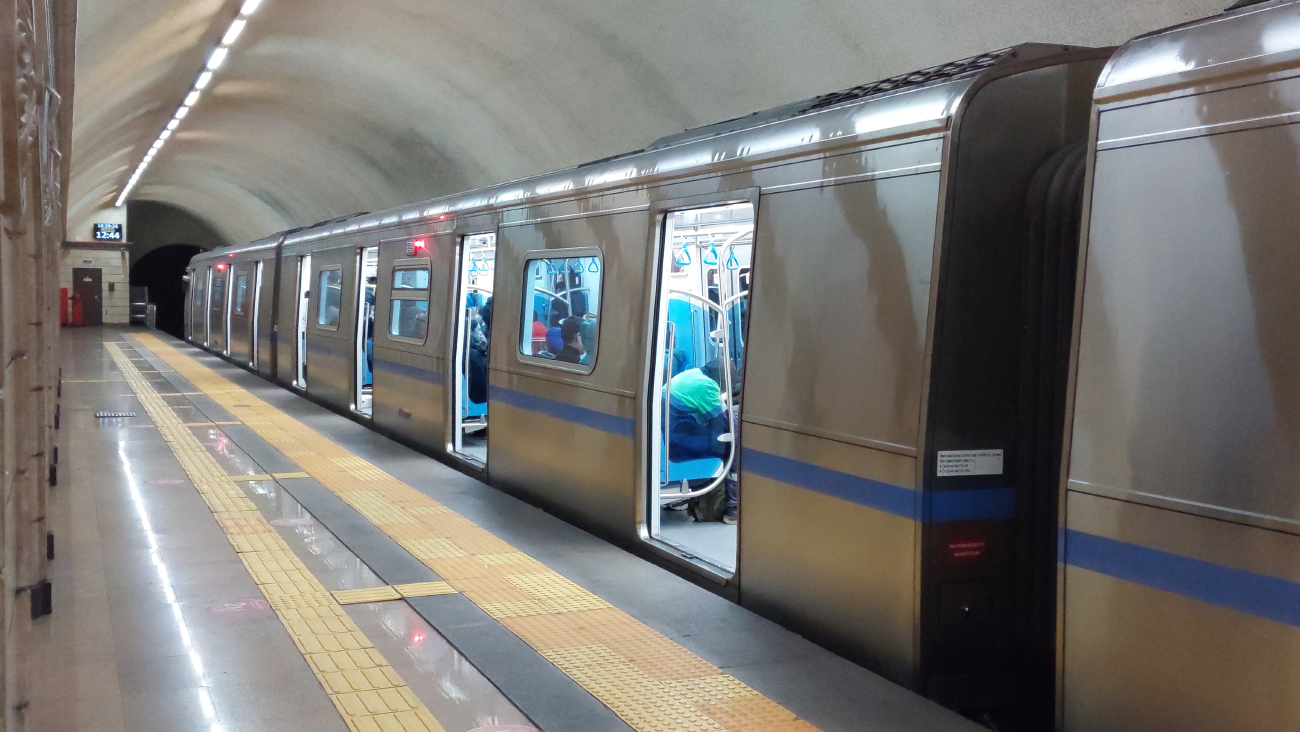 阿拉木圖, Hyundai Rotem # 13002