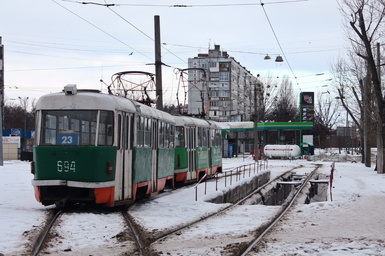 Harkova, Tatra T3SU # 694