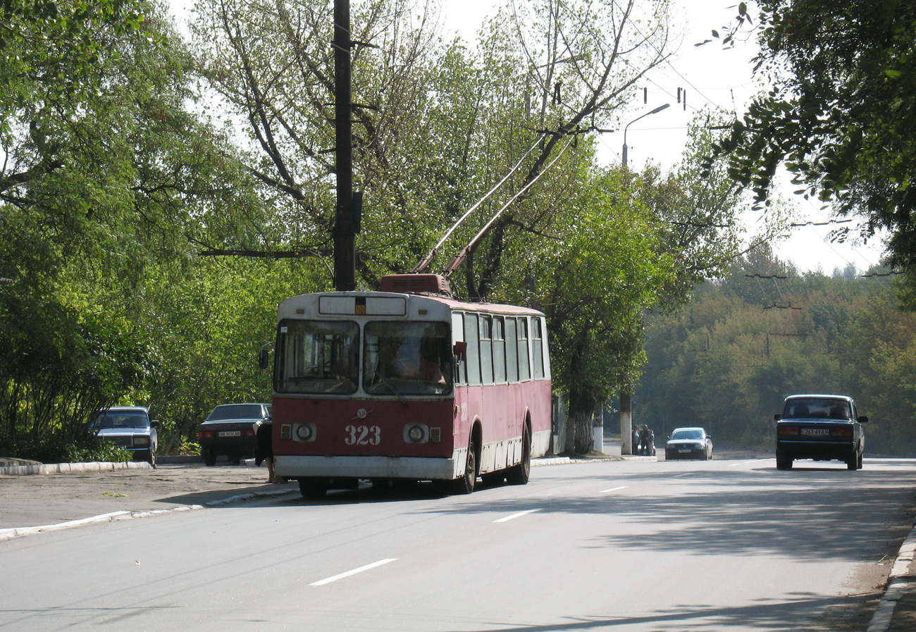 Алчевск, ЗиУ-682В [В00] № 323