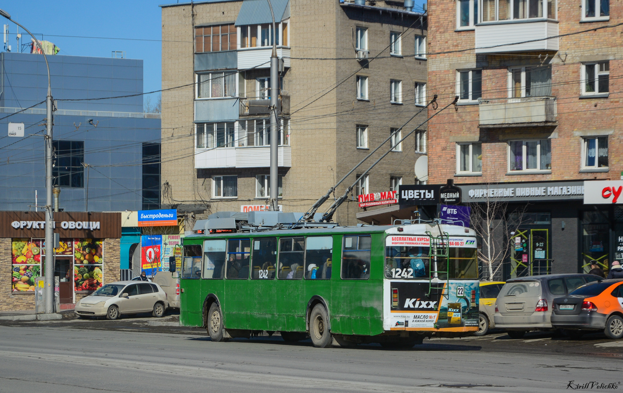 Новосибирск, СТ-682Г № 1242