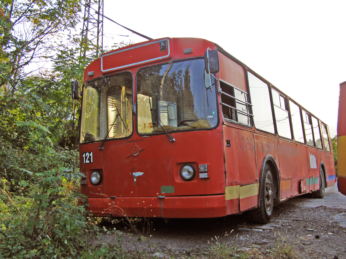 Враца, ЗиУ-682УП № 121