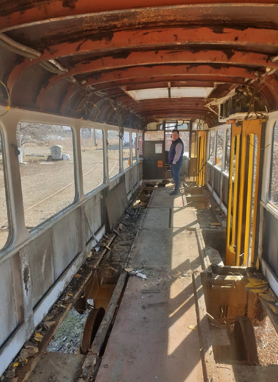 Ботошани, Tatra T4D-MI № BT-337; Ботошани — Утилизирование трамвайных вагонов Ботошани, Tatra T4D-MI № BT-337; Ботошани — Утилизирование трамвайных вагонов