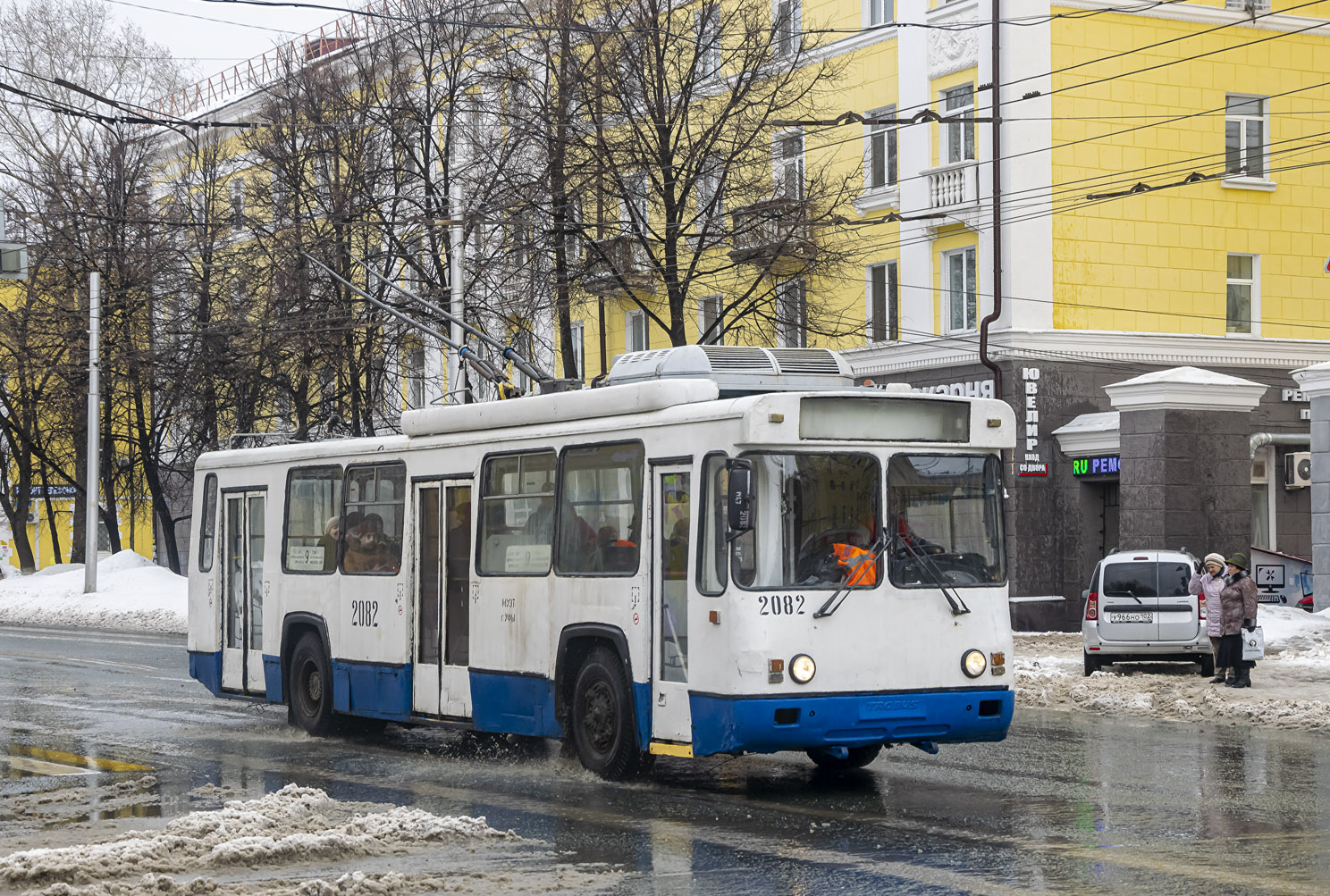 Уфа, БТЗ-5276-04 № 2082