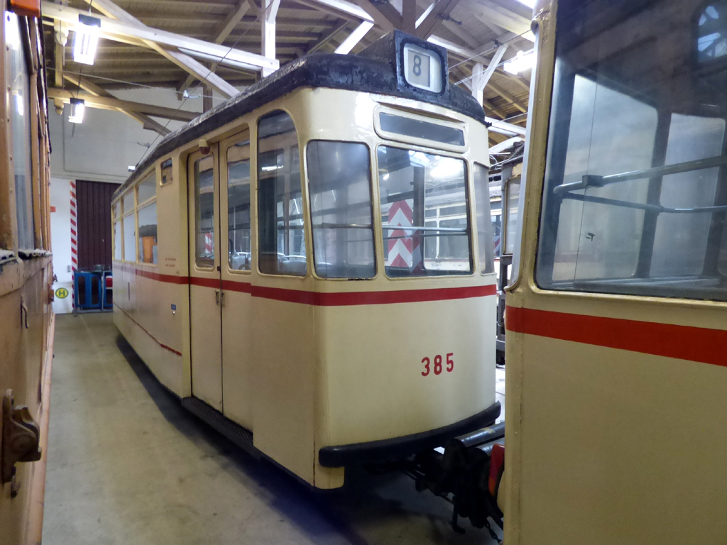 Halle, Gotha B2-64 # 385