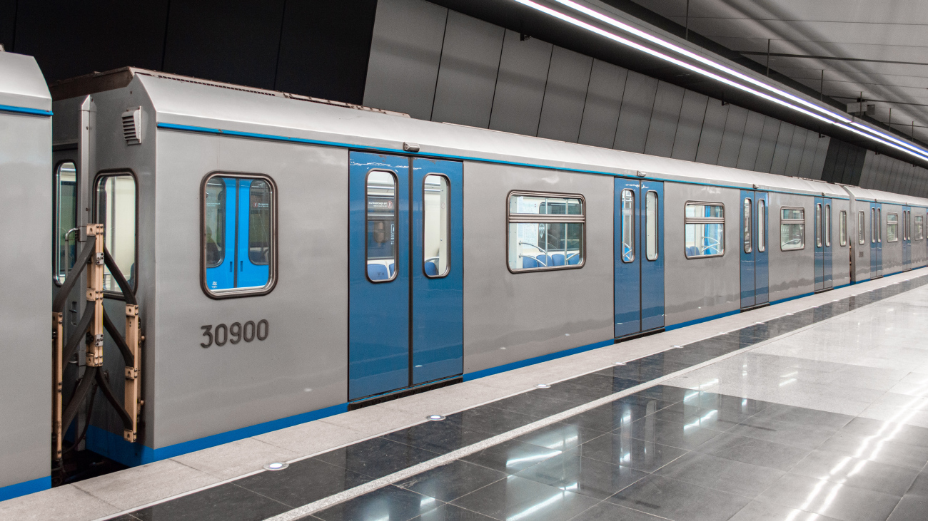 Москва, 81-761 № 30900