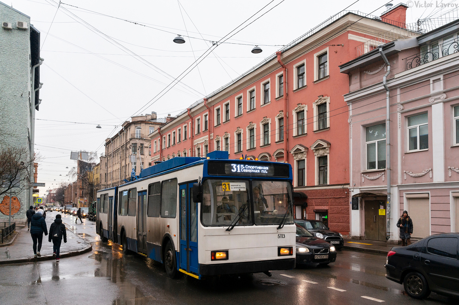 Sankt Petersburg, VMZ-6215 Nr. 5113