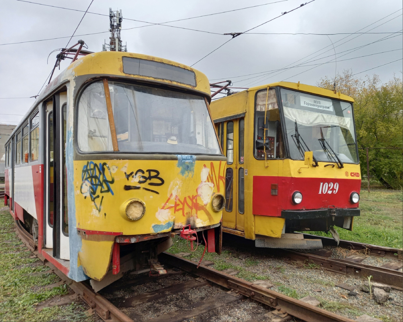 Barnaul, Tatra TB4D GOH Barnaul № 1084; Barnaul, Tatra T6B5SU № 1029