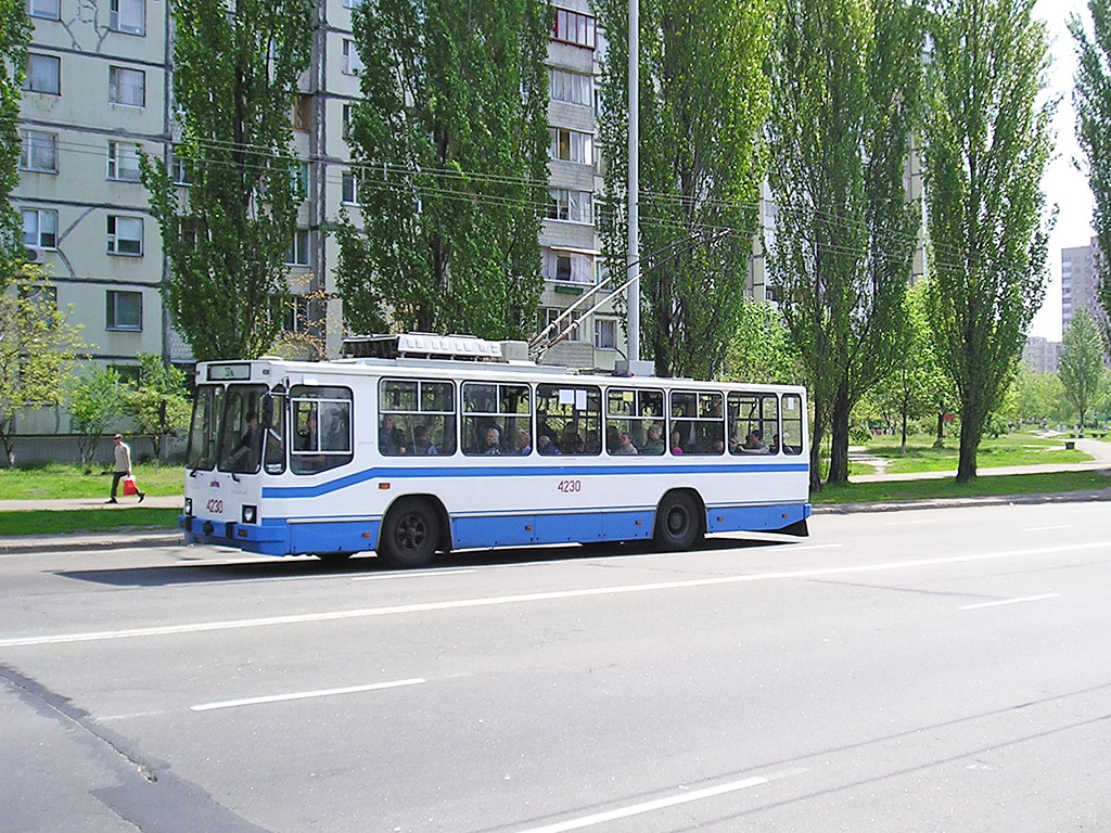 Киев, ЮМЗ Т2 № 4230