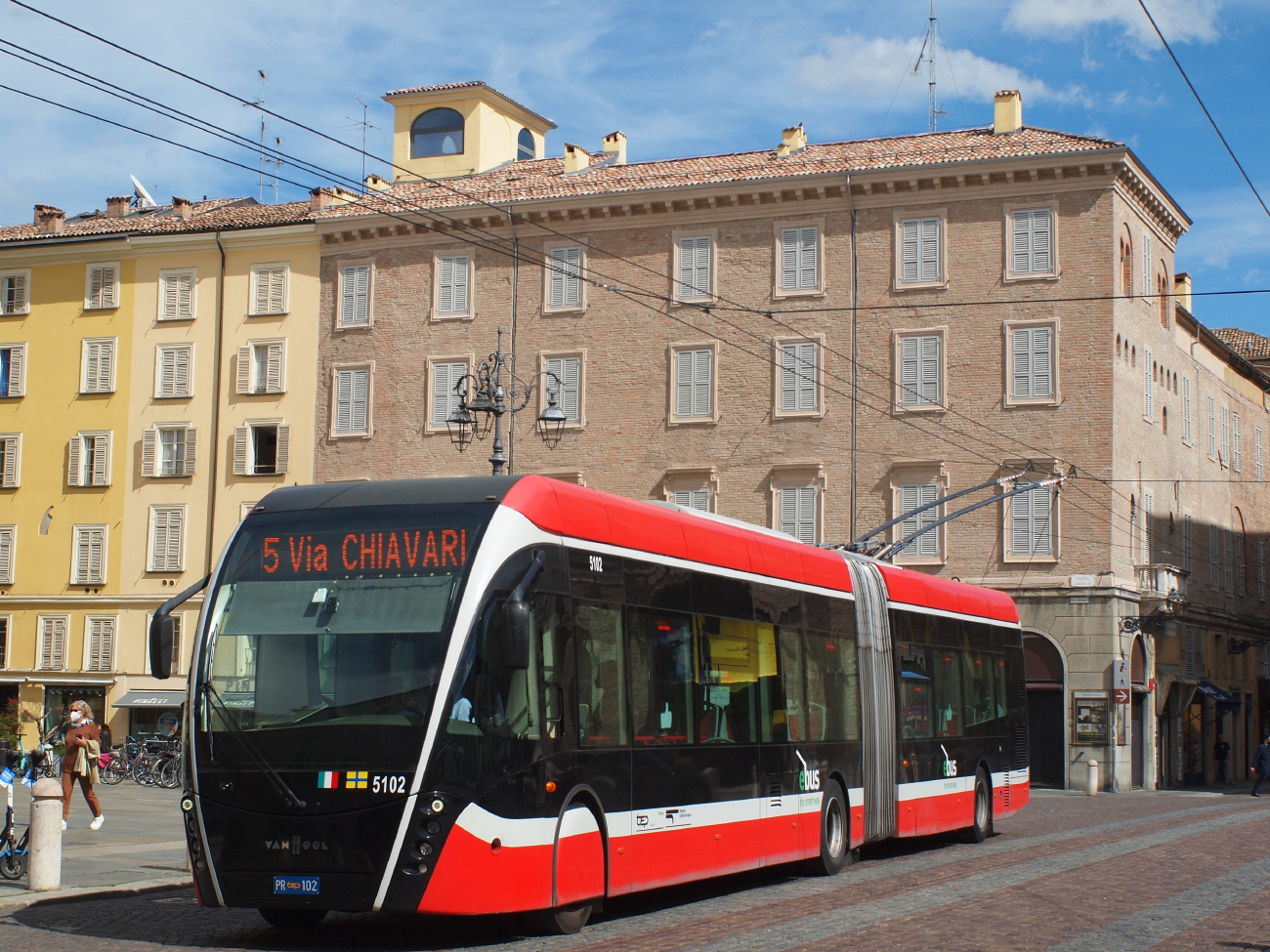 Парма, Van Hool Exqui.City 18 № 5102