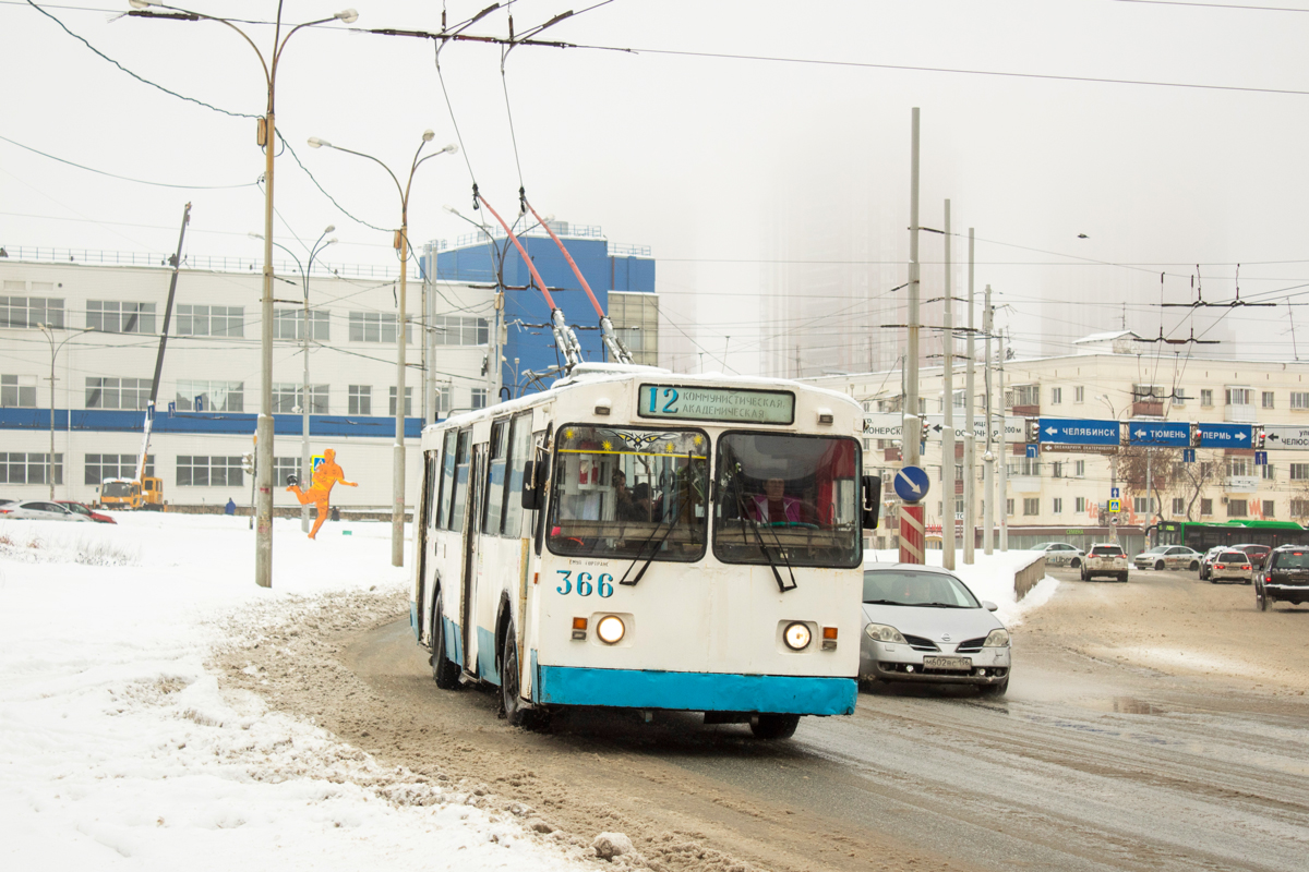Yekaterinburg, BTZ-5201 Nr. 366