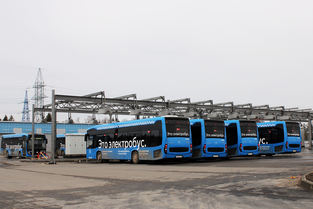 Москва, КАМАЗ-6282 № 441939