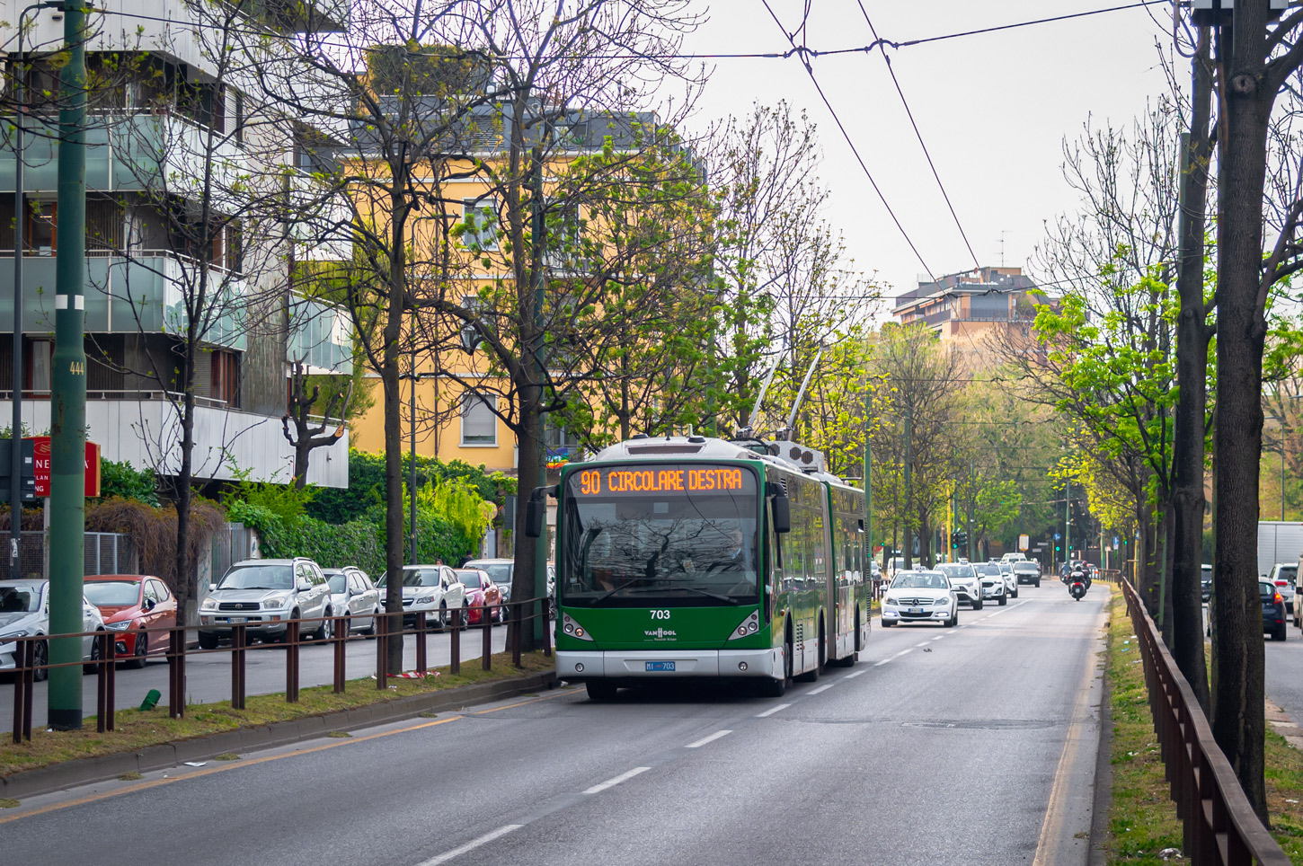 Милан, Van Hool AG 300T № 703