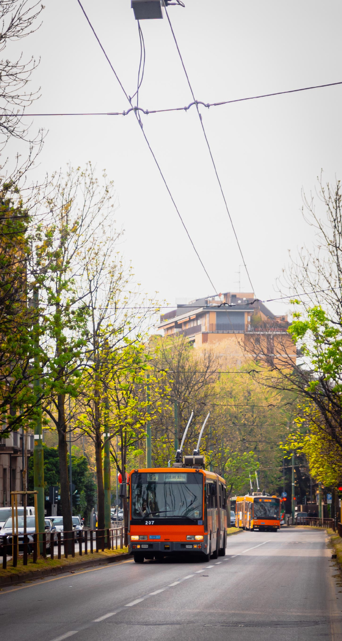 Милан, Bredabus 4001.18 № 207; Милан — Разные фотографии