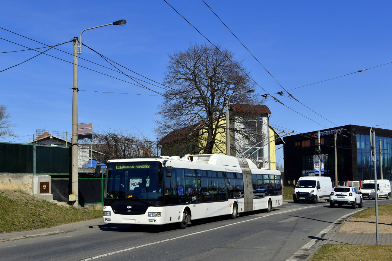 Острава, SOR TNB 18 № 3951 Острава, SOR TNB 18 № 3951