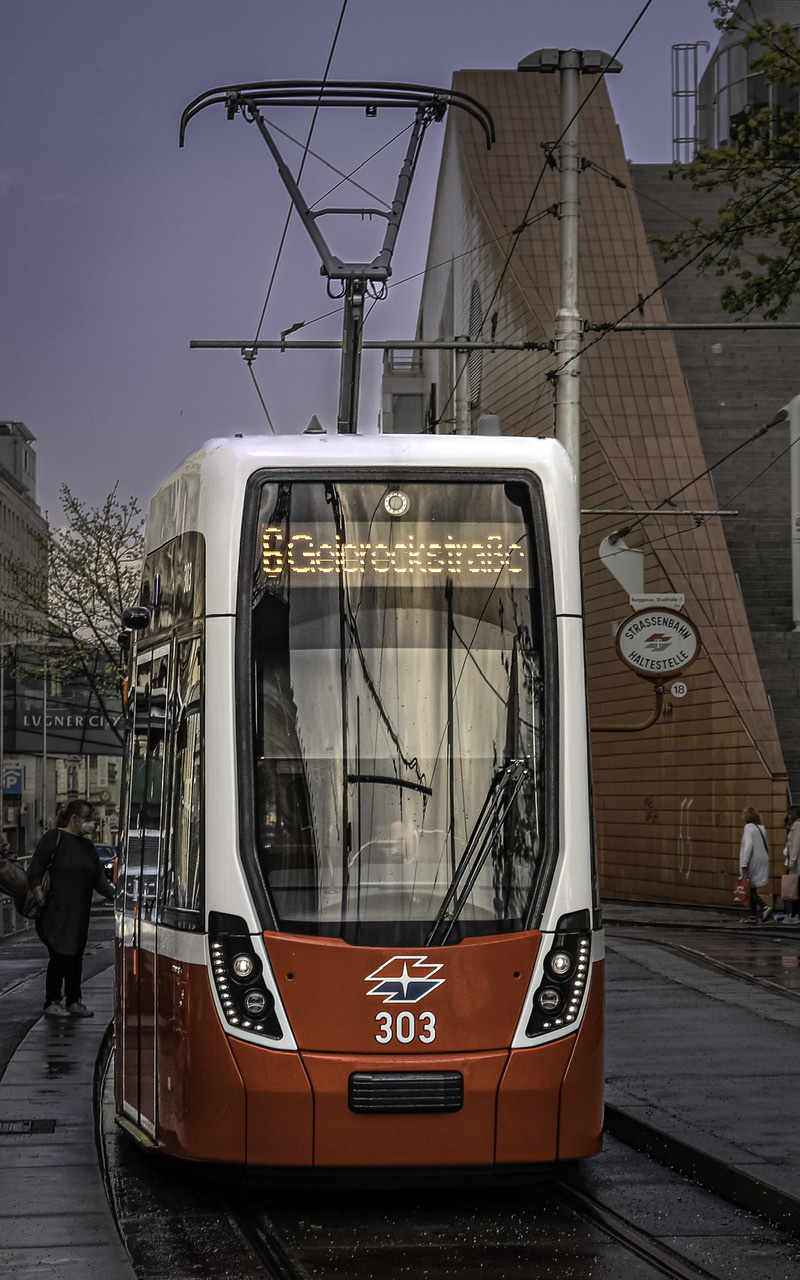 Вена, Bombardier Flexity Wien (Type D) № 303