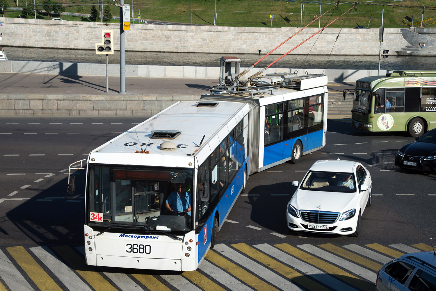 Moskva, Trolza-6206.01 “Megapolis” č. 3680
