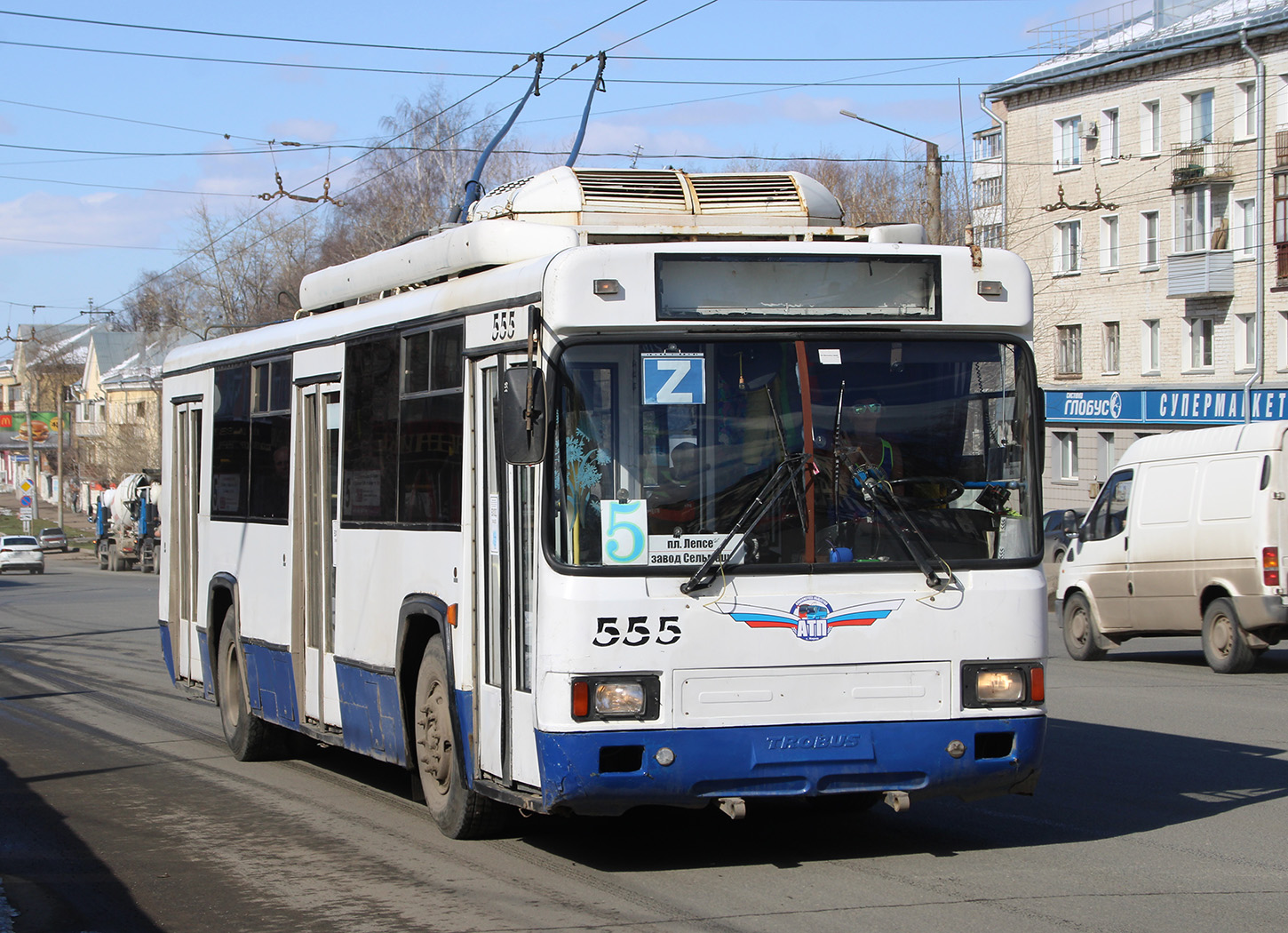 Киров, БТЗ-52764Р № 555