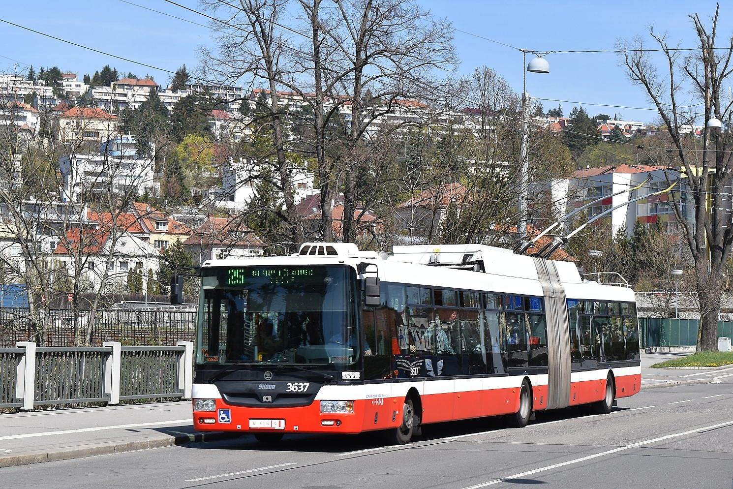 Брно, Škoda 31Tr SOR № 3637