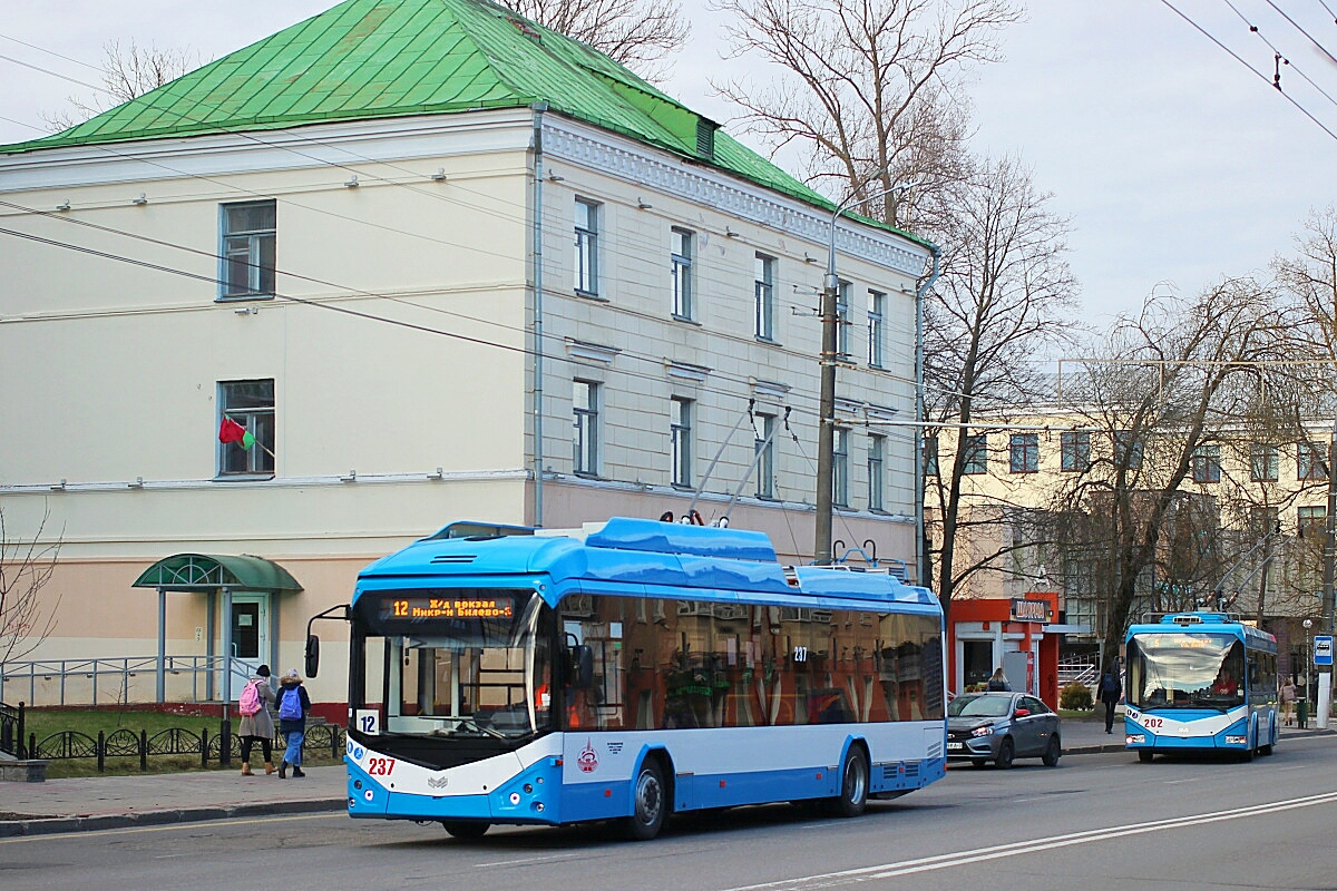Vityebszk, BKM 32100D — 237; Vityebszk, BKM 321 — 202 Vityebszk, BKM 32100D — 237; Vityebszk, BKM 321 — 202
